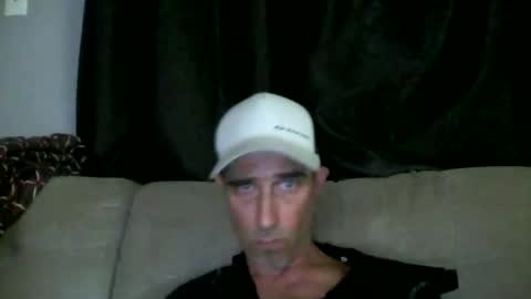 Snapshot of fouraide42 chatting on 02/25/26, 01:48 fouraide42 online show from 02/25/26, 01:48