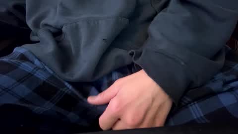 MikeCheckedLooper online show from 12/21/25, 06:37