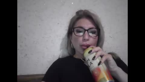 fox_red_lady7 online show from 03/16/26, 07:29