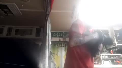 Snapshot of foxbodydave chatting on 03/01/25, 02:34 foxbodydave online show from 03/01/25, 02:34