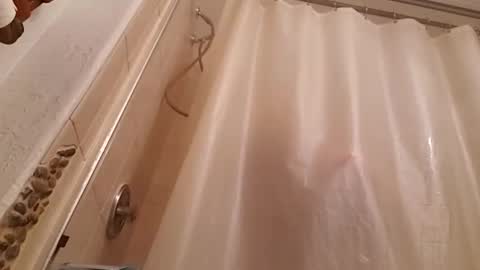 Snapshot of foxbodydave chatting on 11/28/25, 03:31 foxbodydave online show from 11/28/25, 03:31