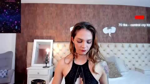 Snapshot of foxmegann chatting on 06/22/26, 09:01 MeganFoxxy online show from 06/22/26, 09:01
