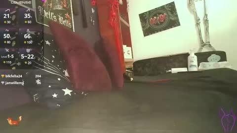 Snapshot of foxxbell chatting on 02/19/25, 11:46 foxxbell online show from 02/19/25, 11:46