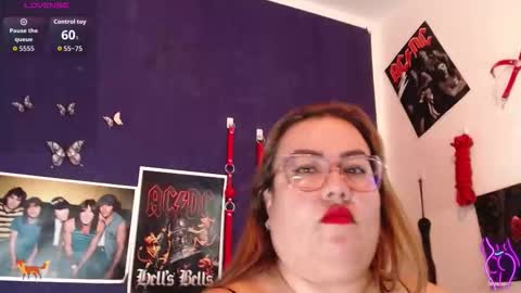 Snapshot of foxxbell chatting on 02/26/26, 12:15 foxxbell online show from 02/26/26, 12:15