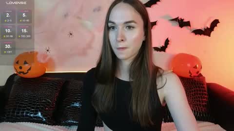 Snapshot of foxxy_girl_ chatting on 10/16/25, 05:36 andice online show from 10/16/25, 05:36