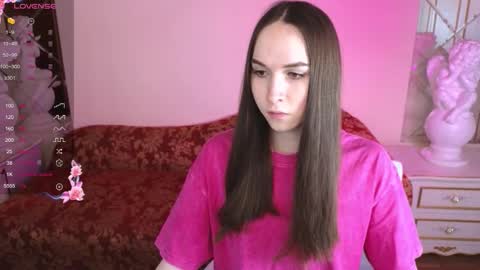 Snapshot of foxxy_girl_ chatting on 11/24/25, 11:54 andice online show from 11/24/25, 11:54