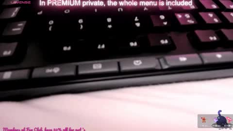 Snapshot of foxxyclarise chatting on 02/26/25, 10:47 Clarise online show from 02/26/25, 10:47