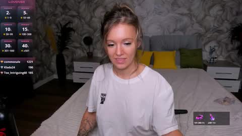 Foxy online show from 02/26/25, 12:47