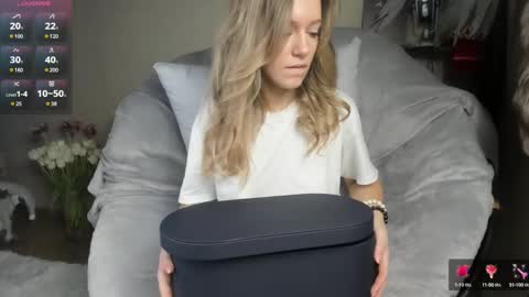 Foxy online show from 03/12/25, 03:35