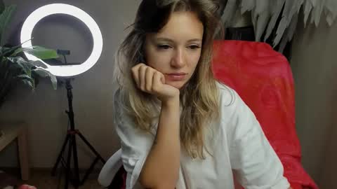 Foxy online show from 09/26/25, 12:14