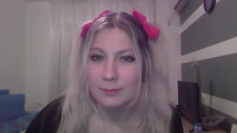 foxy_bright online show from 03/16/26, 07:29