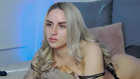 Snapshot of foxy_kimmi chatting on 02/05/26, 07:02 Foxy Kimmi online show from 02/05/26, 07:02