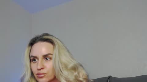 Snapshot of foxy_kimmi chatting on 02/15/26, 07:51 Foxy Kimmi online show from 02/15/26, 07:51