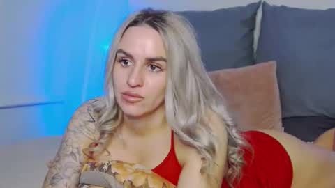 Snapshot of foxy_kimmi chatting on 02/25/26, 06:45 Foxy Kimmi online show from 02/25/26, 06:45