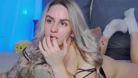 Foxy Kimmi online show from 03/26/26, 06:30