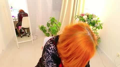 Lola online show from 04/14/26, 06:08