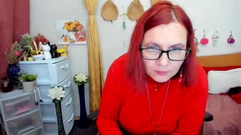 Snapshot of foxydesiree chatting on 12/10/24, 03:33 foxydesiree online show from 12/10/24, 03:33