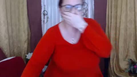 Snapshot of foxydesiree chatting on 02/13/26, 09:33 foxydesiree online show from 02/13/26, 09:33