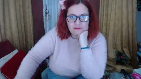 Snapshot of foxydesiree chatting on 02/14/26, 11:12 foxydesiree online show from 02/14/26, 11:12