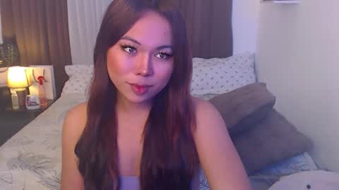 Snapshot of foxygirl_xx chatting on 11/18/25, 07:57 Ms. FOX online show from 11/18/25, 07:57
