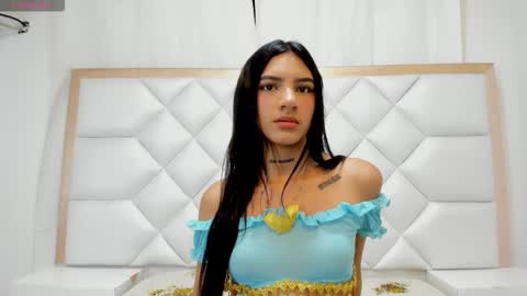 foxyhillx online show from 10/30/25, 08:09