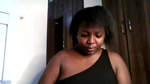 Kayla online show from 10/05/25, 03:49