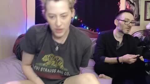 Snapshot of foxymalloryknoxy69 chatting on 12/16/25, 08:36 Mallory Koxx online show from 12/16/25, 08:36