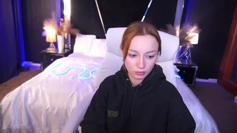 Maya online show from 10/07/25, 02:25