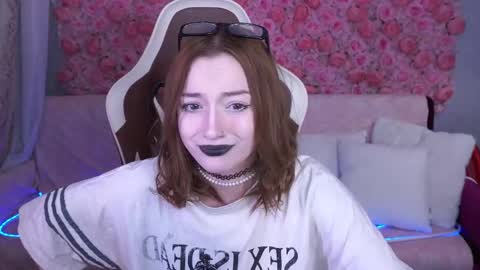 Snapshot of foxymayy chatting on 06/07/26, 07:50 Maya online show from 06/07/26, 07:50