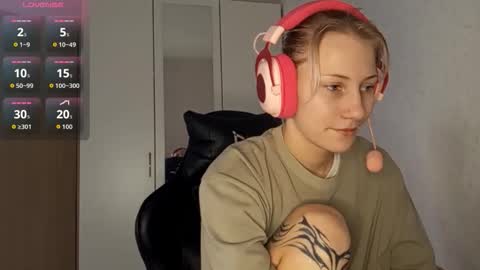 Kate online show from 11/19/25, 08:14