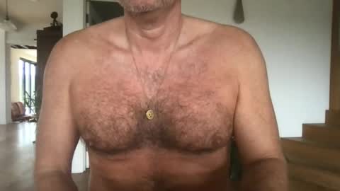 Snapshot of foxysausage chatting on 12/21/25, 12:45 foxysausage online show from 12/21/25, 12:45