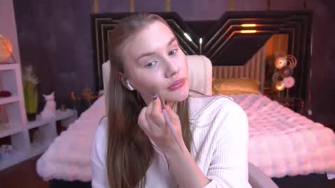 Snapshot of foxyykate chatting on 12/04/25, 10:07 Kate online show from 12/04/25, 10:07