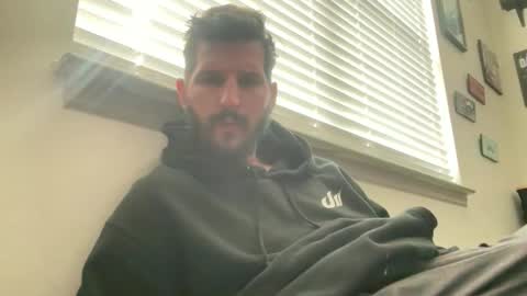 Snapshot of fp004 chatting on 12/17/25, 04:13 fp004 online show from 12/17/25, 04:13