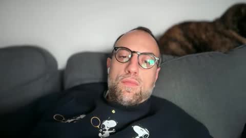 fra___ online show from 12/18/25, 02:56