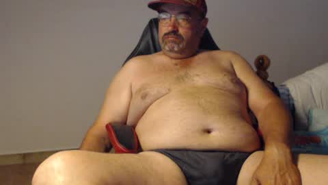Snapshot of fraboys chatting on 07/04/26, 04:18 Fraboys online show from 07/04/26, 04:18