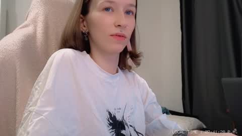 Snapshot of fran_bow chatting on 12/24/24, 04:40 fran_bow online show from 12/24/24, 04:40