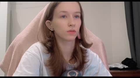 Snapshot of fran_bow chatting on 02/01/25, 12:18 fran_bow online show from 02/01/25, 12:18