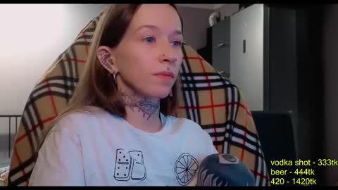 Snapshot of fran_bow chatting on 10/16/25, 06:03 fran_bow online show from 10/16/25, 06:03