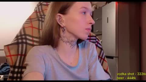 Snapshot of fran_bow chatting on 10/23/25, 02:16 fran_bow online show from 10/23/25, 02:16