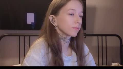 fran_bow online show from 03/11/26, 06:47