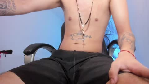 Snapshot of fran_boy_ chatting on 06/02/26, 03:30 Fran online show from 06/02/26, 03:30