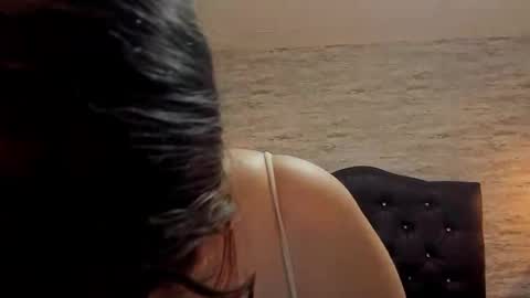          online show from 12/21/25, 02:35