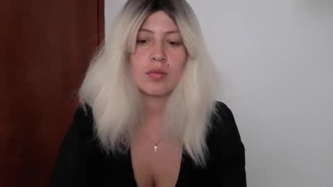 Francesca online show from 07/30/26, 09:14