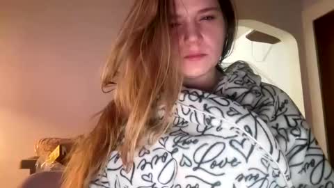 francescafey online show from 01/30/25, 09:04