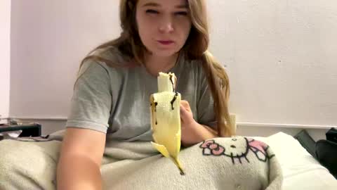 francescafey online show from 09/20/25, 08:15