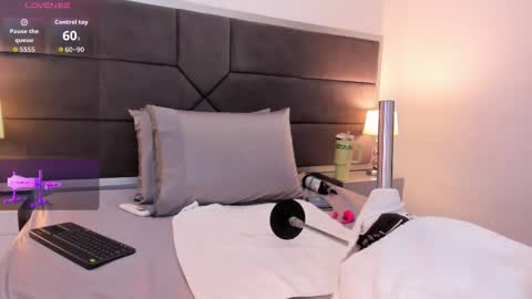 franceska_milf online show from 02/08/26, 01:47