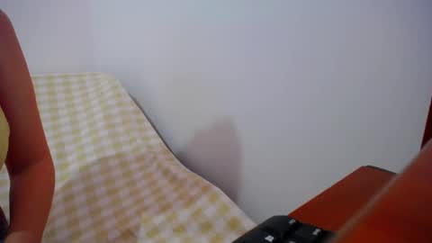 Snapshot of franceskcaa chatting on 01/14/25, 09:35 franceskcaa online show from 01/14/25, 09:35