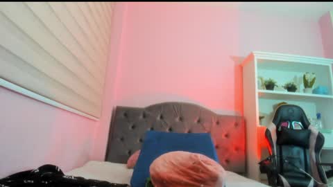 franchezcaa online show from 04/10/26, 01:16