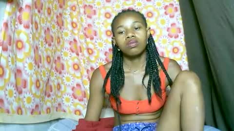 Snapshot of franciefrancie chatting on 10/01/25, 12:44 francilla online show from 10/01/25, 12:44