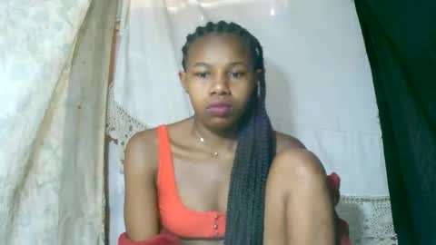 Snapshot of franciefrancie chatting on 10/12/25, 04:11 francilla online show from 10/12/25, 04:11